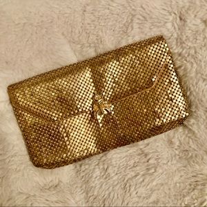 VTG WHITING & DAVIS gold metal envelope mesh bag